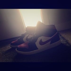 Men’s Air Jordan 1’s Mid Black/Red/White